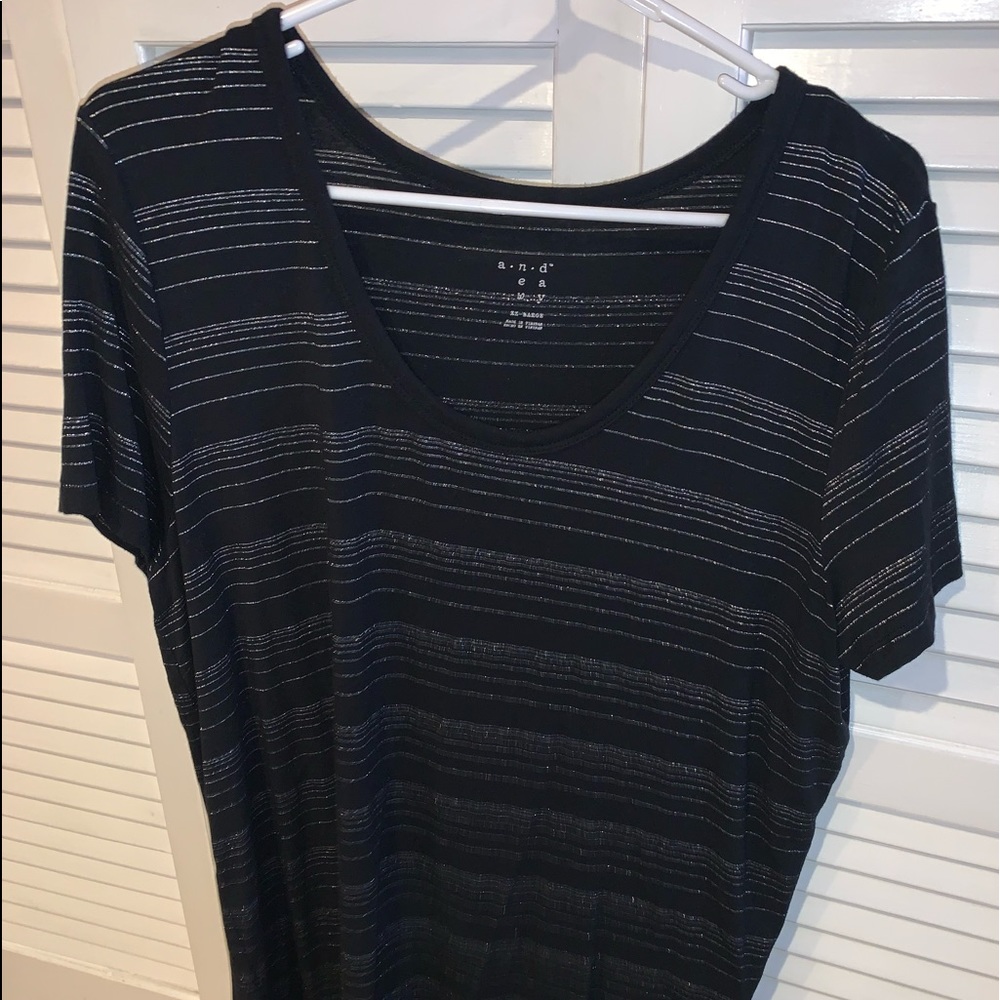 Black T-shirt